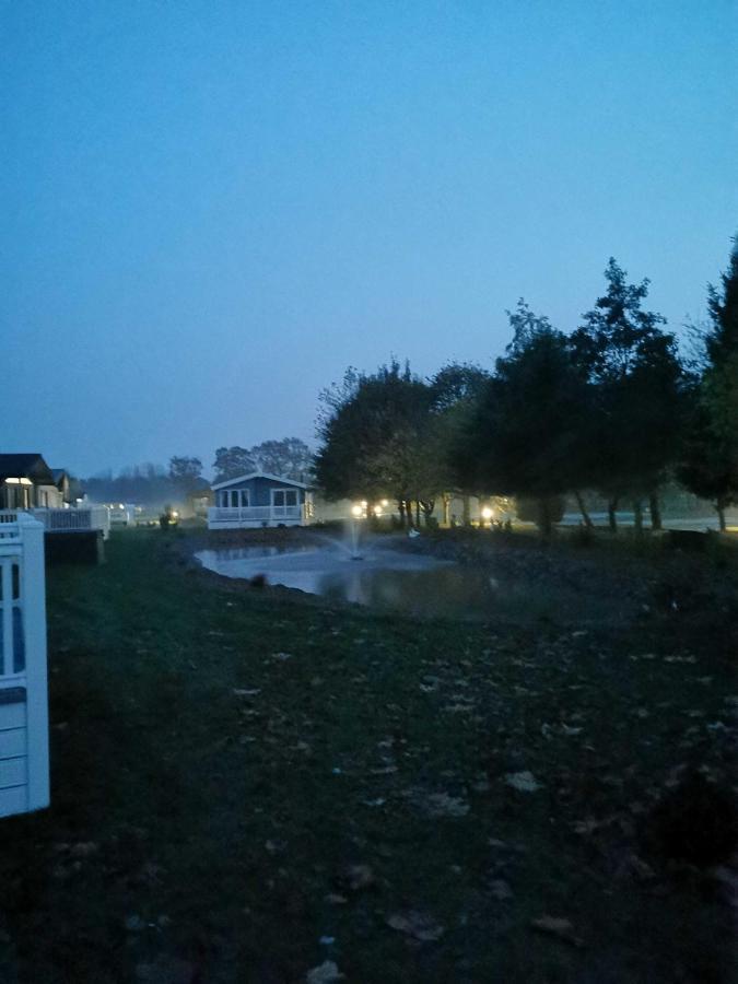 Jjs Lakewood Lodge *