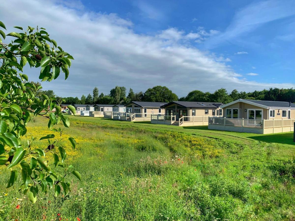 Jjs Lakewood Lodge York